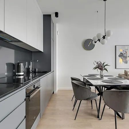 Old Town Scala Lakowa 60 Street *