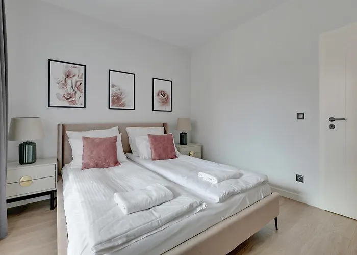 Old Town Scala Lakowa 60 Street