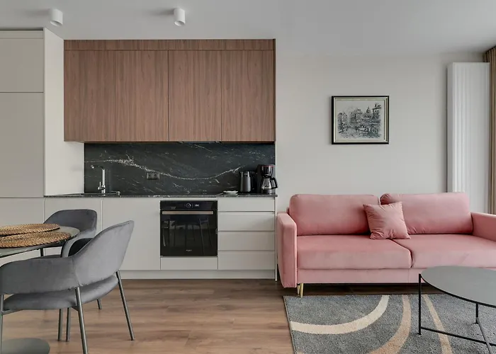 Old Town Scala Lakowa 60 Street